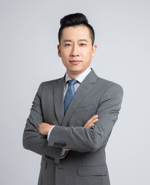 Roger半身.JPG